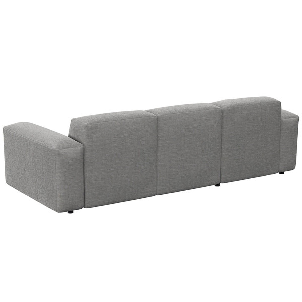 Graues Sofa LUCERA mit Chaiselongue. Es besteht aus hochwertigen Materialien und bietet eine moderne, komfortable Sitzgelegenheit für Wohnzimmer. Das Design ist geradlinig und ansprechend.