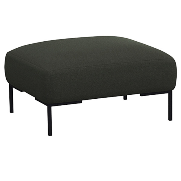 Beige Hocker SAVA mit quadratischem Polster und schwarzem Metallgestell steht auf einem Boden. Der Hocker eignet sich zur individuellen Gestaltung und wird professionell gefertigt.