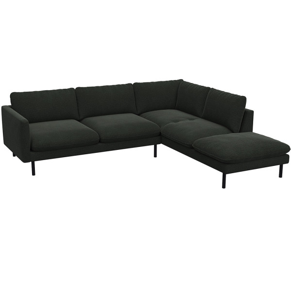 Grau, modernes Ecksofa BOLZANO mit offenem Ende steht auf schwarzen Metallbeinen. Es besitzt große, weiche Kissen und bietet Platz für mehrere Personen. Ideal für ein gemütliches Wohnzimmer.