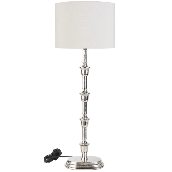 Moderner silberner Lampenfuß steht auf einer runden Basis. Ein Kabel verläuft seitlich. Der Lampenfuß hat mehrere dekorative Einsätze und ist für die Verwendung mit einer Lampenfassung geeignet.