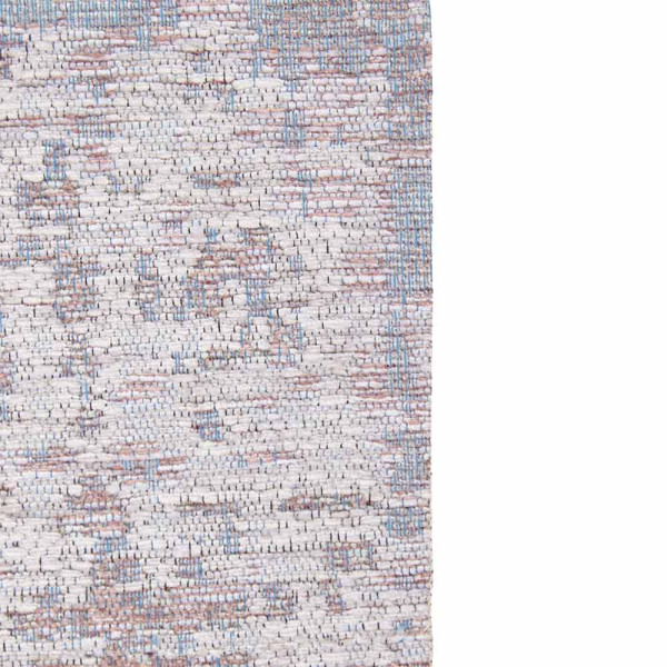 Moderner Teppich in Rosa mit einem dezenten gemusterten Design. Der Teppich liegt flach und zeigt eine ansprechende Textur, die für verschiedene Einrichtungsstile geeignet ist.