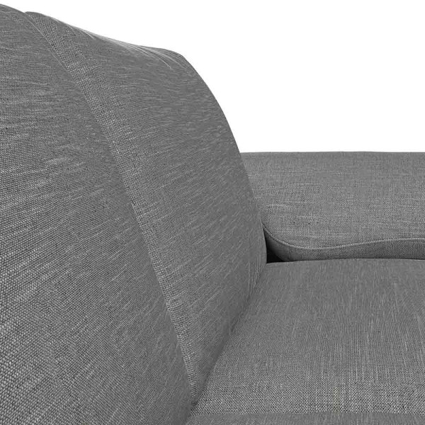 Braunes Ecksofa FIORE steht in einem modernen Design. Es bietet Platz zum Sitzen und Entspannen. Die Ausstattung umfasst weiche Kissen für zusätzlichen Komfort.