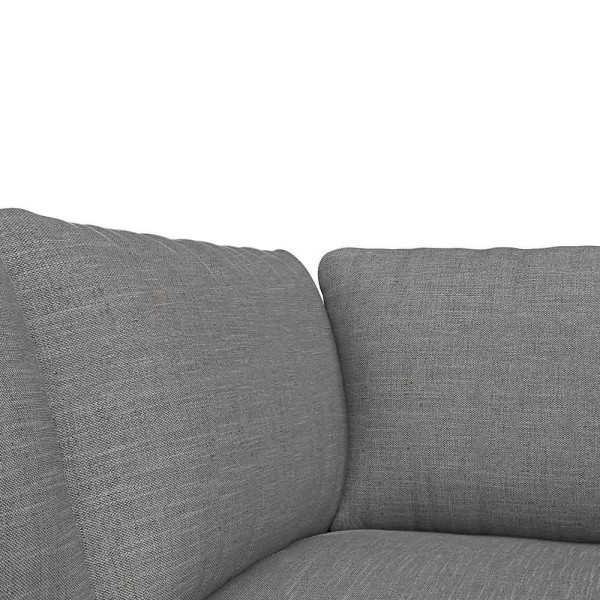 Grau, modernes Ecksofa BOLZANO mit offenem Ende steht auf schwarzen Metallbeinen. Es besitzt große, weiche Kissen und bietet Platz für mehrere Personen. Ideal für ein gemütliches Wohnzimmer.