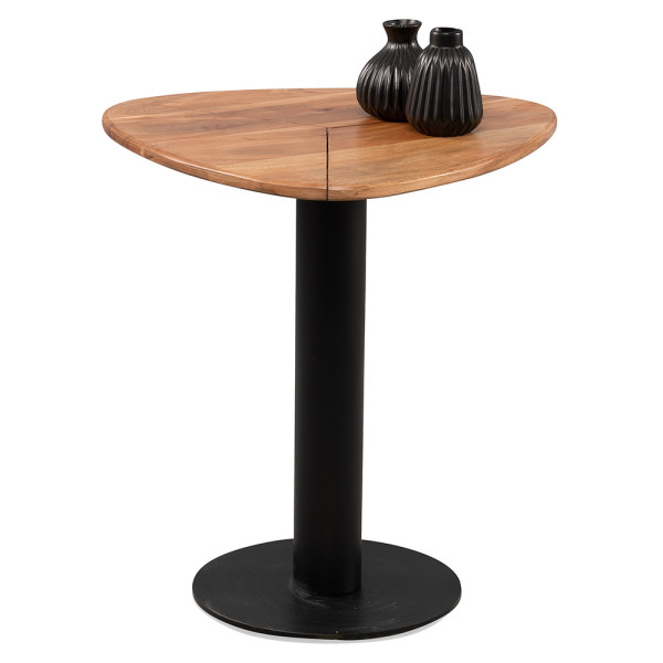 Moderner Beistelltisch, Teo, mit einer runden Holzplatte und einem schwarzen Metallfuß. Der Tisch eignet sich zur Nutzung in Wohnräumen und hat einen Durchmesser von 48 cm.