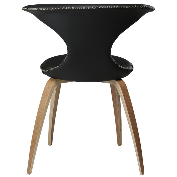 Schwarzer Stuhl mit einem einzigartigen Design aus Kunstleder und Holzbeinen. Der Stuhl Flair hat eine markante Rückenlehne und eignet sich für moderne Inneneinrichtungen.