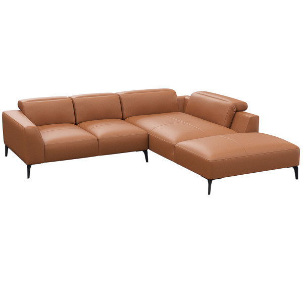 Graues Ecksofa aus hochwertigem Material mit offenen Enden und modernen, schlanken Beinen. Es bietet komfortable Sitzfläche und hohe Rückenkissen für optimalen Sitzkomfort.