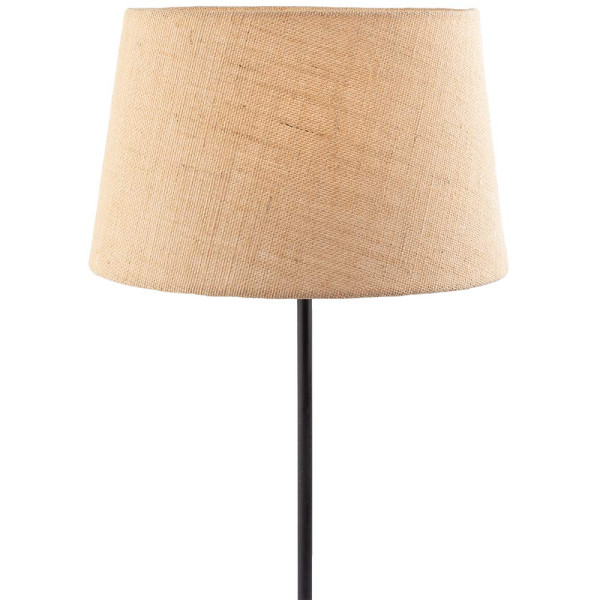 Ovaler Lampenschirm aus natürlichem Jute in hellbrauner Farbe steht auf einem Tisch. Der Lampenschirm hat einen Durchmesser von 33 cm und eine runde Form.