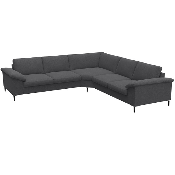 Braunes Ecksofa FIORE steht in einem modernen Design. Es bietet Platz zum Sitzen und Entspannen. Die Ausstattung umfasst weiche Kissen für zusätzlichen Komfort.