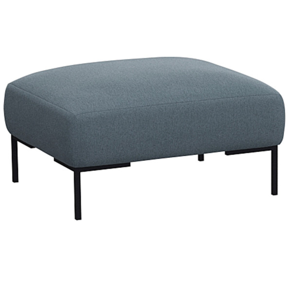 Beige Hocker SAVA mit quadratischem Polster und schwarzem Metallgestell steht auf einem Boden. Der Hocker eignet sich zur individuellen Gestaltung und wird professionell gefertigt.
