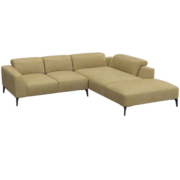 Graues Ecksofa aus hochwertigem Material mit offenen Enden und modernen, schlanken Beinen. Es bietet komfortable Sitzfläche und hohe Rückenkissen für optimalen Sitzkomfort.