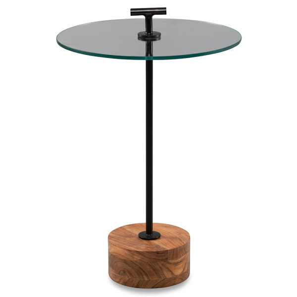 Moderner Beistelltisch mit runder Glasplatte und schwarzem Metallgestell. Der Fuß besteht aus einem naturfarbenen, rundem Holzsockel. Der Tisch steht stabil und kann vielseitig genutzt werden.