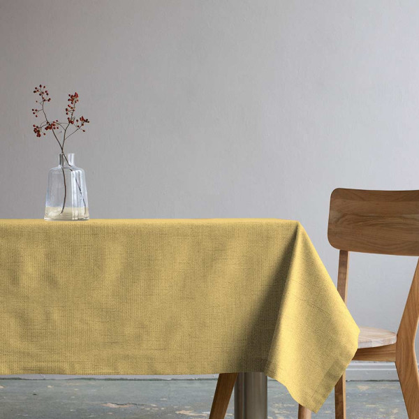 Gelber Gardinenstoff aus der Restill-Kollektion ist glatt und gut strukturiert. Der Stoff zieht sich sanft über den Untergrund und eignet sich für individuelle Anpassungen.