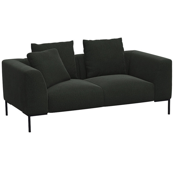 Helles, modernes Sofa in hellbeiger Farbe mit zwei Kissen. Es hat eine schlichte, rechteckige Form und steht auf schwarzen Beinen. Die Oberfläche wirkt einladend und bequem.