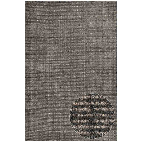 Grauer Kurzflor-Teppich mit Seidenglanz liegt auf einem Boden. Die Struktur ist gut sichtbar und vermittelt ein elegantes Aussehen. Der Teppich eignet sich für individuelle Anpassungen.