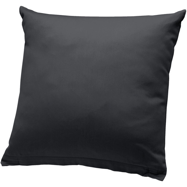 Schwarzer Kissenbezug aus hochwertigem Satin steht auf einem weißen Hintergrund. Er hat eine quadratische Form und ist für verschiedene Größen erhältlich. Der Bezug ist sofort versandfertig.