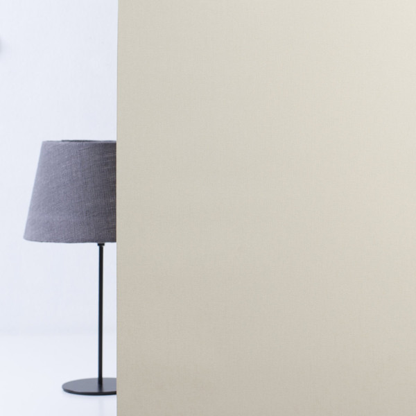 Beige Textur mit feiner Struktur, die gleichmäßig auf der Fläche verteilt ist. Die Oberfläche wirkt schlicht und unauffällig. Ideal für visuelle Hintergründe oder Farbanpassungen.